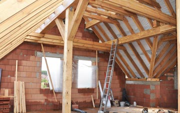 Tresamble attic trusses
